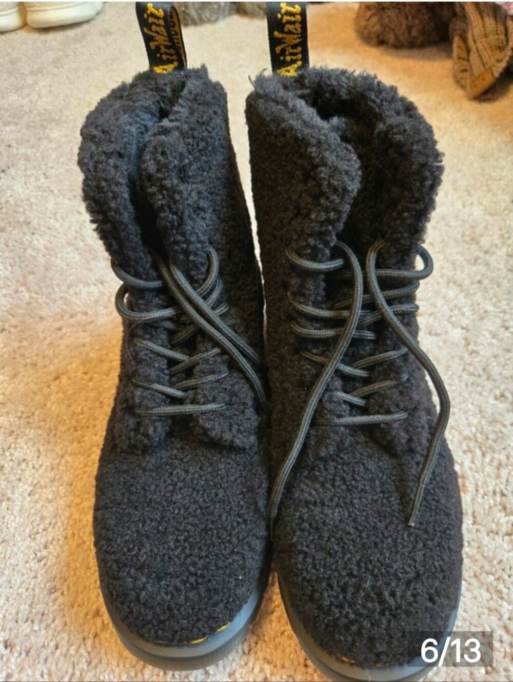 NWOB!! Dr Martens 1460 Black LUX BORG Faux Shearling Boots. Size 8 - Picture 4 of 8